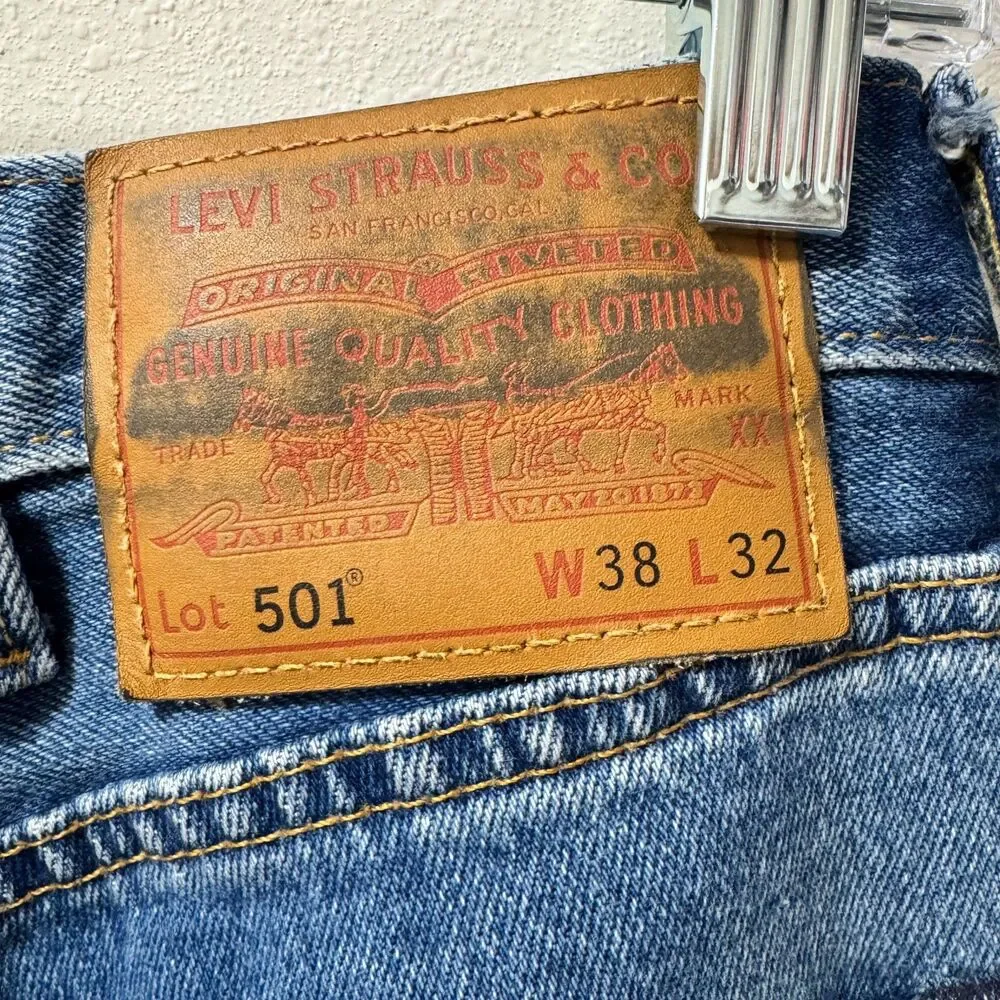 Levis 501 Mens 38x32 Button Fly Levis Premium Straight Leg